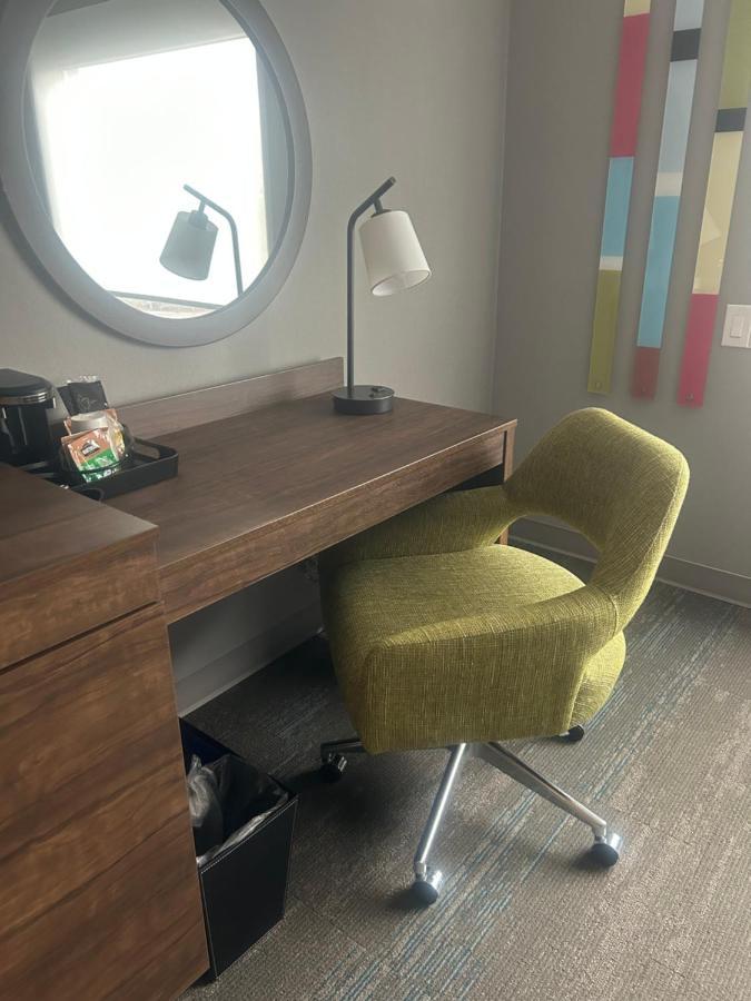Hampton Inn By Hilton Кингстон Экстерьер фото